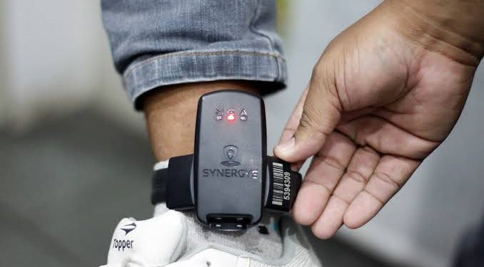 Gilmar Mendes determina retirada da tornozeleira eletrônica de Coriolano Coutinho, irmão de Ricardo