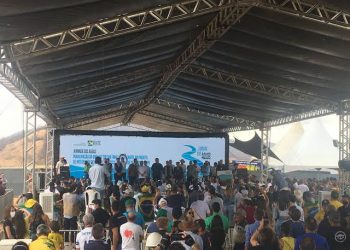 Adversários, Pedro e Nilvan dividem palanque com Bolsonaro na Paraíba