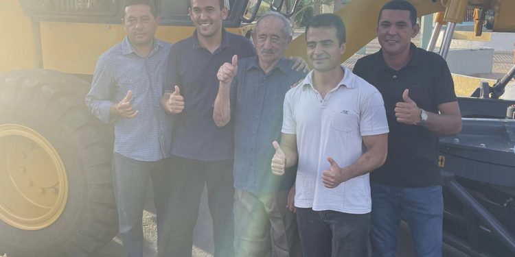 Em visita ao Vale do Piancó, Bruno Roberto entrega mais de R$ 5 milhões em ações