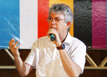 Ricardo Coutinho pede que TCE parcele multa de R$ 5 mil referente a reprovação de contas em 10 vezes