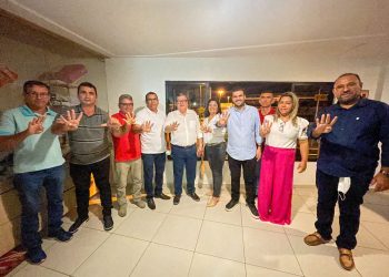 Prefeito de Igaracy anuncia adesão a João Azevêdo, que passa a ter o apoio de 15 das 18 cidades do Vale do Piancó