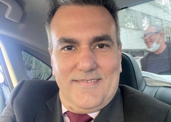 Isolado na disputa ao Senado, Sérgio Queiroz sonda aprovação de Daniella Ribeiro entre apoiadores