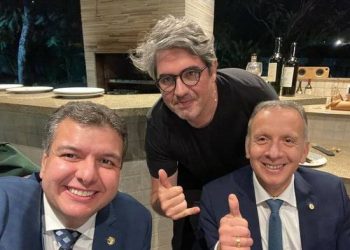 Em Brasília, Diego Tavares crava candidatura de Aguinaldo: “Meu futuro senador”