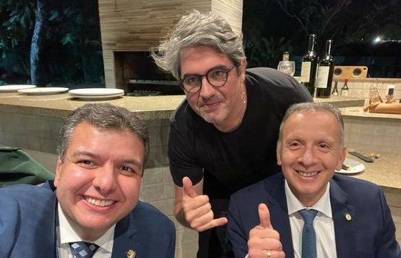 Em Brasília, Diego Tavares crava candidatura de Aguinaldo: “Meu futuro senador”