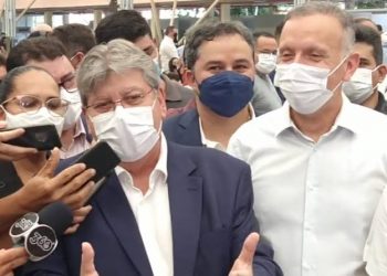 “Nós vamos buscar a unidade no Republicanos”, diz João Azevêdo, sobre apoio a Aguinaldo para o Senado