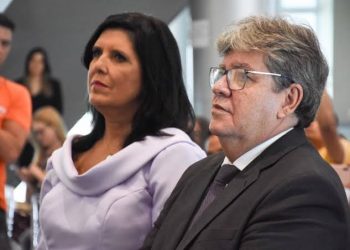 João Azevêdo confirma possível aproximação com Lígia: “Existem interlocutores fazendo esse contato”