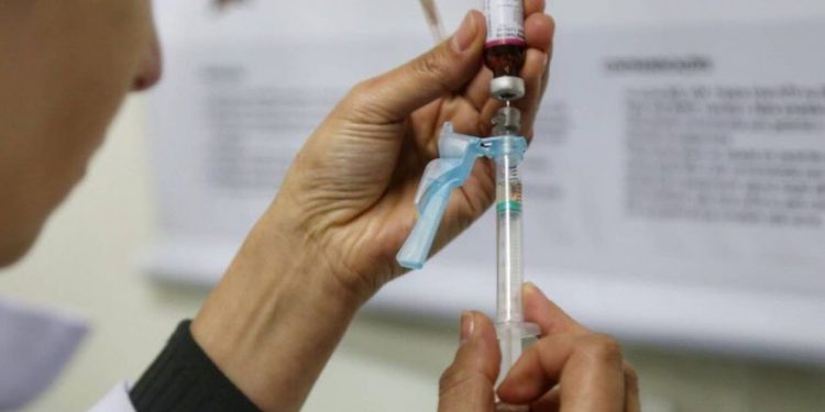 Mais de 200 mil doses de vacina para imunizar crianças contra o sarampo foram enviadas à Paraíba