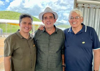 Em passagem por Itatuba, Efraim recebe o apoio do prefeito Josmar Lacerda