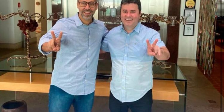 Pré-candidatos do PSC e União Brasil trocam apoios em Campina Grande e Princesa Isabel