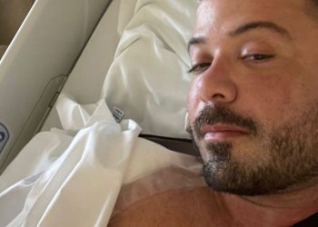 Deputado paraibano rompe tendão do peitoral durante treino em academia