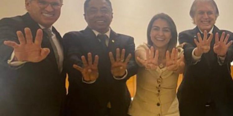 Ao lado de Julian Lemos, Damião anuncia apoio a Luciano Bivar para presidente