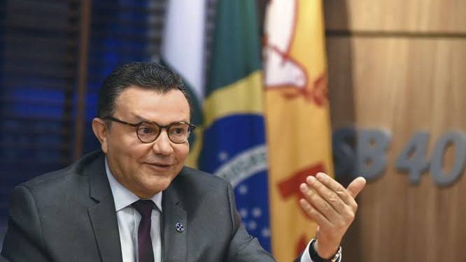 Após cobrar dívida de Veneziano, Siqueira aconselha o emedebista a procurar um novo senador: “Ricardo está inelegível”