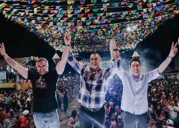 Durante São João de Sapé, Julian Lemos recebe apoio do prefeito Major Sidnei