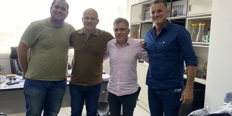 Artur Bolinha desiste de pré-candidatura à Câmara Federal e anuncia apoio a Cabo Gilberto