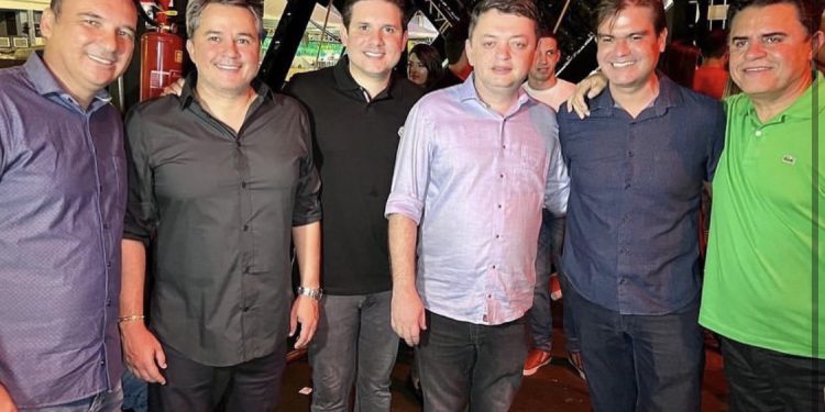 Lideranças políticas de todo o estado prestigiam abertura do São João de Patos; confira fotos