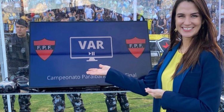 Após imbróglio, Michelle Ramalho é reeleita presidente da FPF até 2026