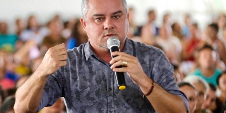 Câmara de Alhandra reprova contas do ex-prefeito Renato Mendes