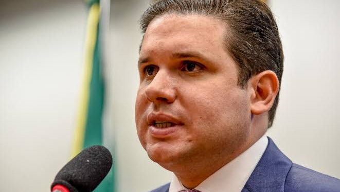 Com iminente aliança entre João e Aguinaldo, Hugo garante apoio do Republicanos a Efraim