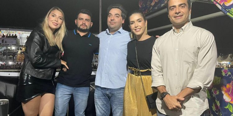 Prefeita de Monteiro declara apoio a Bruno Roberto para o Senado