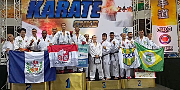 Policial militar do CPRM: Força Regional é bicampeão da Copa Brasil de Karatê