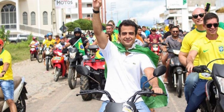 Bruno Roberto participa de motociata pró-Bolsonaro no município de São Bento