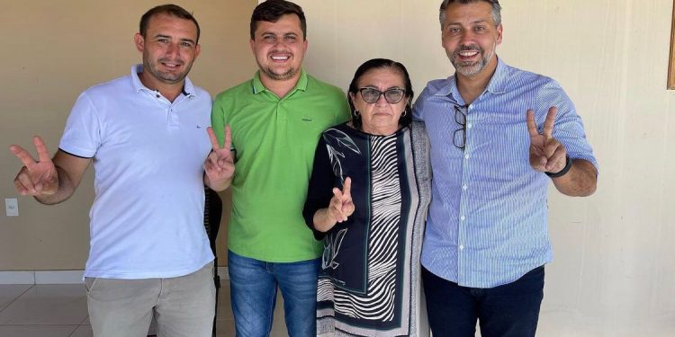 Prefeita de Lagoa e todo o seu grupo político anunciam apoio a Leonardo Gadelha