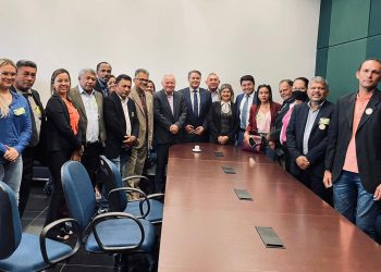 Em Brasília, Efraim defende benefícios dos pescadores: “Lutaremos para que as regras permaneçam as mesmas”