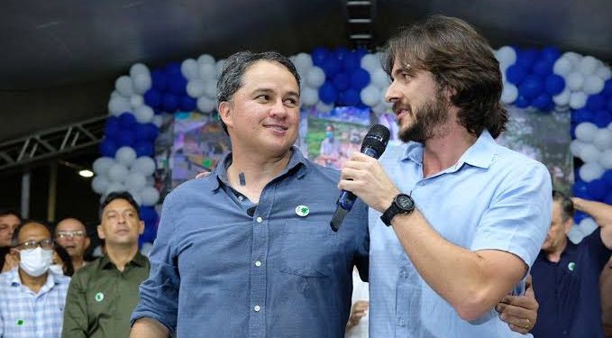 Efraim minimiza assédio e avisa que seguirá ao lado de Pedro: “Continuamos firmes aqui”