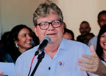 João trata como “especulação da imprensa” possível indicação de Heron Cid ao Senado