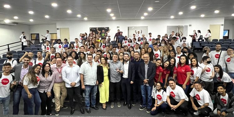 Efraim participa de debate realizada pelo Sebrae: “Levamos aprendizado para os jovens que vão ingressar no mercado de trabalho”