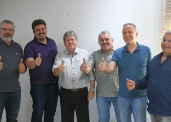 Após articulação de Aguinaldo, prefeito do PSDB e todo o seu grupo político declaram apoio a João Azevêdo