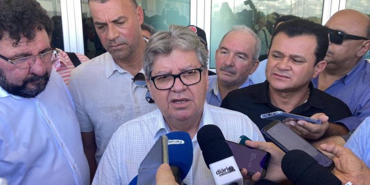 Governo da Paraíba vai editar nesta sexta decreto que reduz ICMS sobre a gasolina para 18%