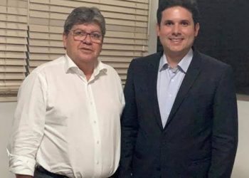 Hugo Motta põe fim a especulações e reforça apoio do Republicanos a João Azevêdo