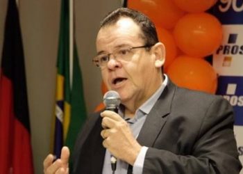 Senado: André Amaral traz o PROS para a base de Efraim