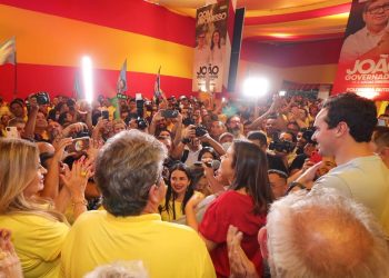João, Lucas e Pollyanna participam de inauguração da Arena 40, em Bayeux