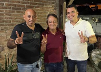 Em Santa Rita, Pedrito recebe apoio do ex-vereador Moza Barros