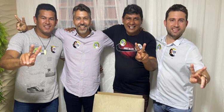 Em Marcação, Leonardo Gadelha recebe apoio do presidente da Câmara, vereadores e suplentes