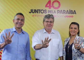 Emerson Panta, Jane Panta e dois prefeitos do PL anunciam apoio à reeleição de João Azevêdo