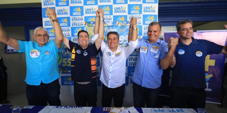 Em coletiva, Efraim anuncia apoio de Felipe Leitão