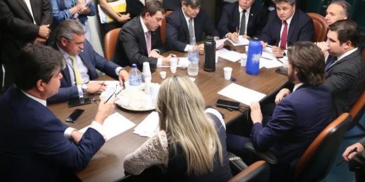 Saiba quais deputados federais paraibanos tiveram o patrimônio reduzido e quais ampliaram nos últimos quatro anos