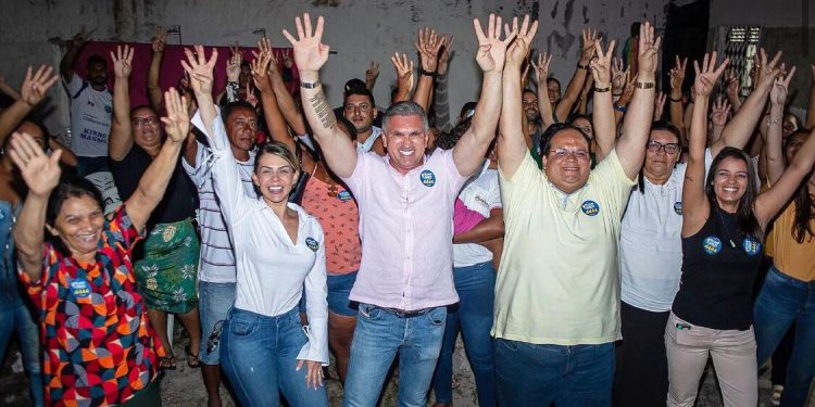 Após romper com Damião Feliciano, importante liderança religiosa da Capital fecha parceria com Julian Lemos