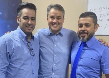 Helton Rene e bispo Alberto declaram apoio a Efraim para o Senado
