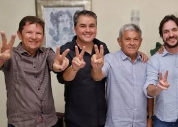 Prefeito do MDB diverge da legenda e decide apoiar Pedro