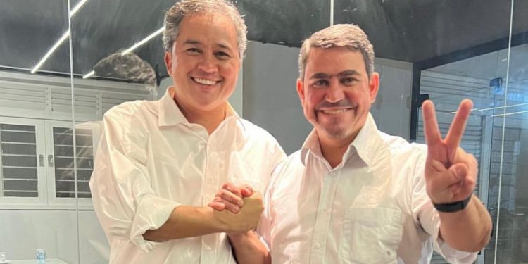 Presidente da CMJP, Dinho diverge de Cícero e declara apoio a Efraim na disputa ao Senado