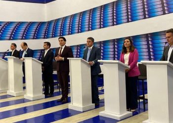 Durante debate, Efraim alfineta Sérgio Queiroz e revela convite para compor chapa: “Antes eu prestava”