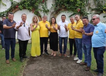 João Azevêdo e Lucas Ribeiro reúnem aliados em almoço de adesão, em Cabedelo