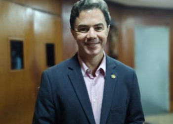 Veneziano é sabatinado ao vivo na Câmara de João Pessoa; assista