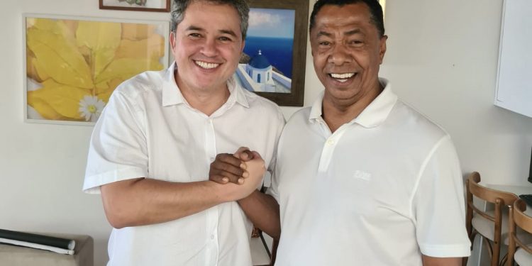 Damião Feliciano declara apoio a Efraim para o Senado