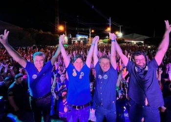 Em São Bento, Márcio Roberto realiza carreata histórica ao lado de Efraim, Jarques e Murilo Galdino