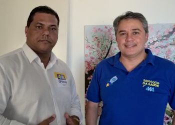 Senado: Segundo suplente de Bruno Roberto rompe e fecha com Efraim